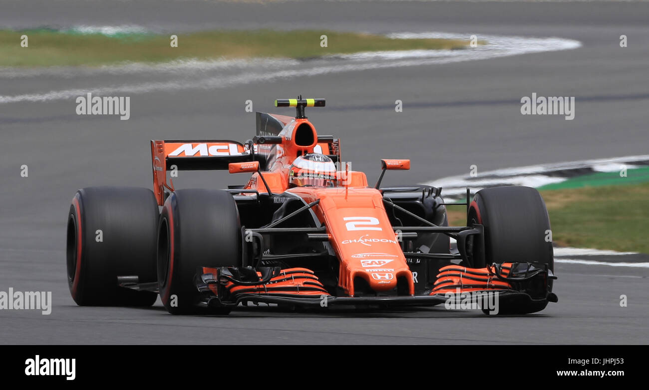 McLaren Fahrer Stoffel Vandoorne während des zweiten Trainings des 2017 British Grand Prix in Silverstone, Towcester. PRESSEVERBAND Foto. Bild Datum: Freitag, 14. Juli 2017. Siehe PA Geschichte AUTO Briten. Bildnachweis sollte lauten: Tim Goode/PA Wire. Einschränkungen: Nur zur redaktionellen Verwendung. Kommerzielle Nutzung mit vorheriger Zustimmung von Teams. Stockfoto