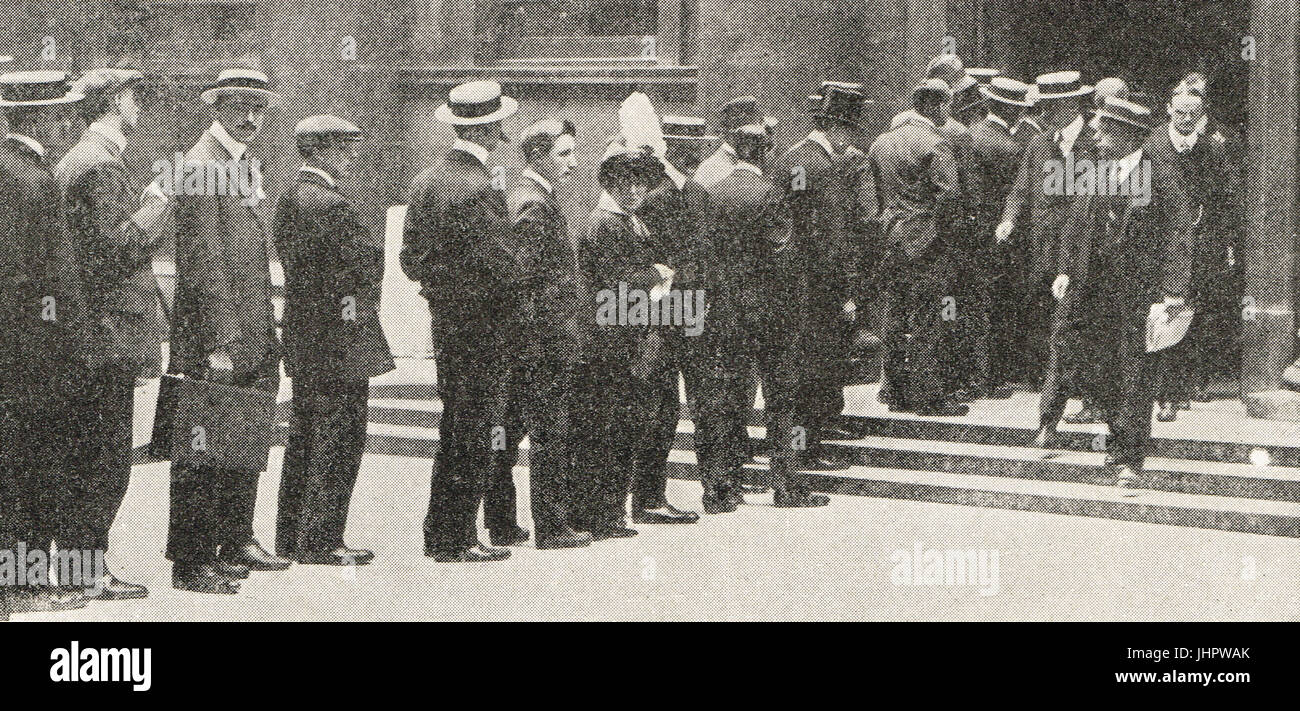 Warteschlangen bei der Bank of England, Finanzkrise, Juli 1914 Stockfoto