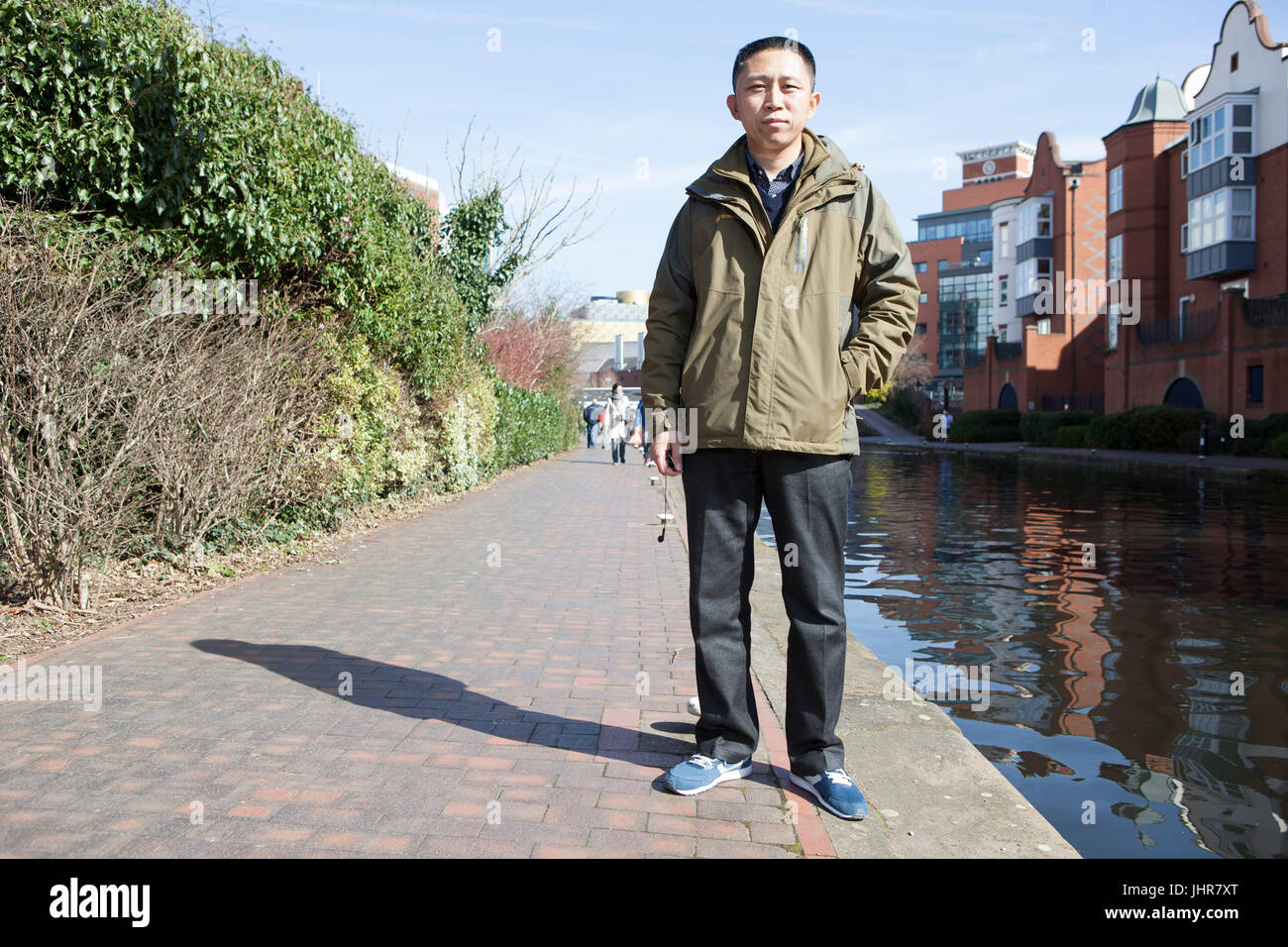 Menschen zu Fuß die Kanäle von Birmingham, West Midlands, Großbritannien Stockfoto