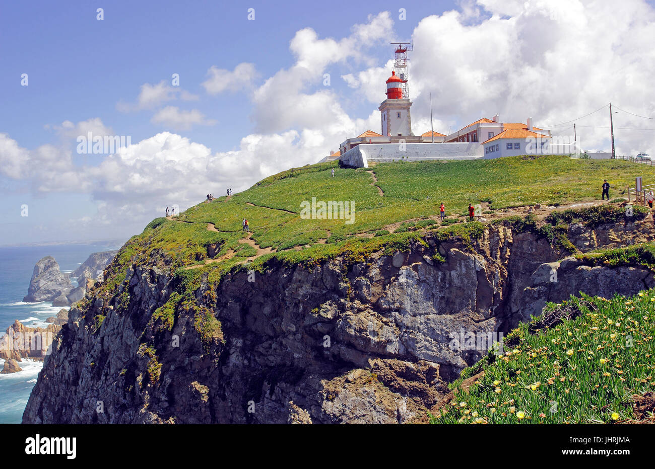 Leuchtturm und Klippen am Cabo da Roca von Sintra Portugal Stockfoto