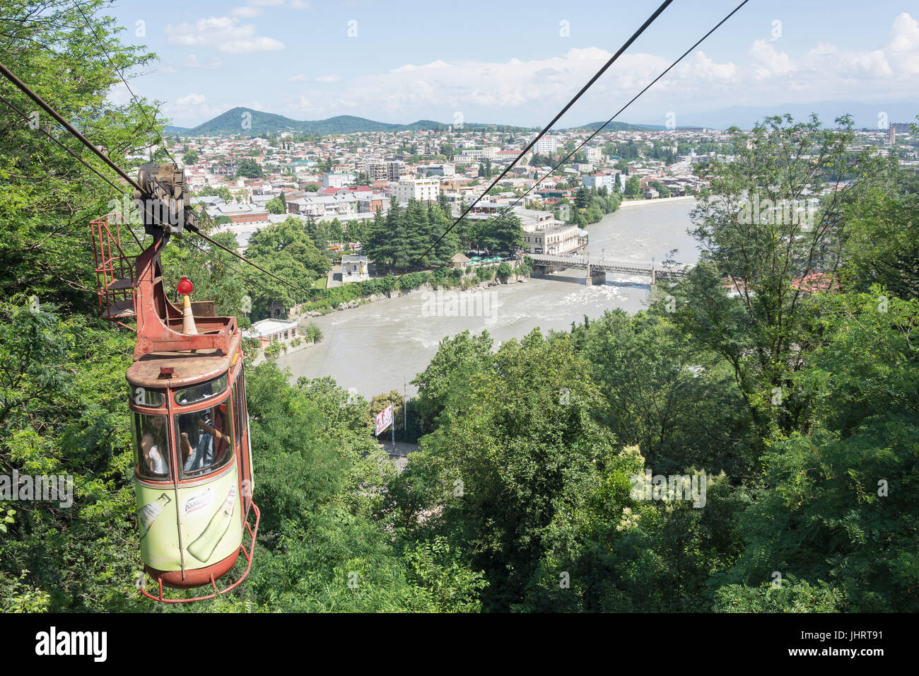 Seilbahn von der Stadt zum Besik Gabaschwili Park, Kutaisi, Imereti Provinz (Mkhare), Georgien Stockfoto