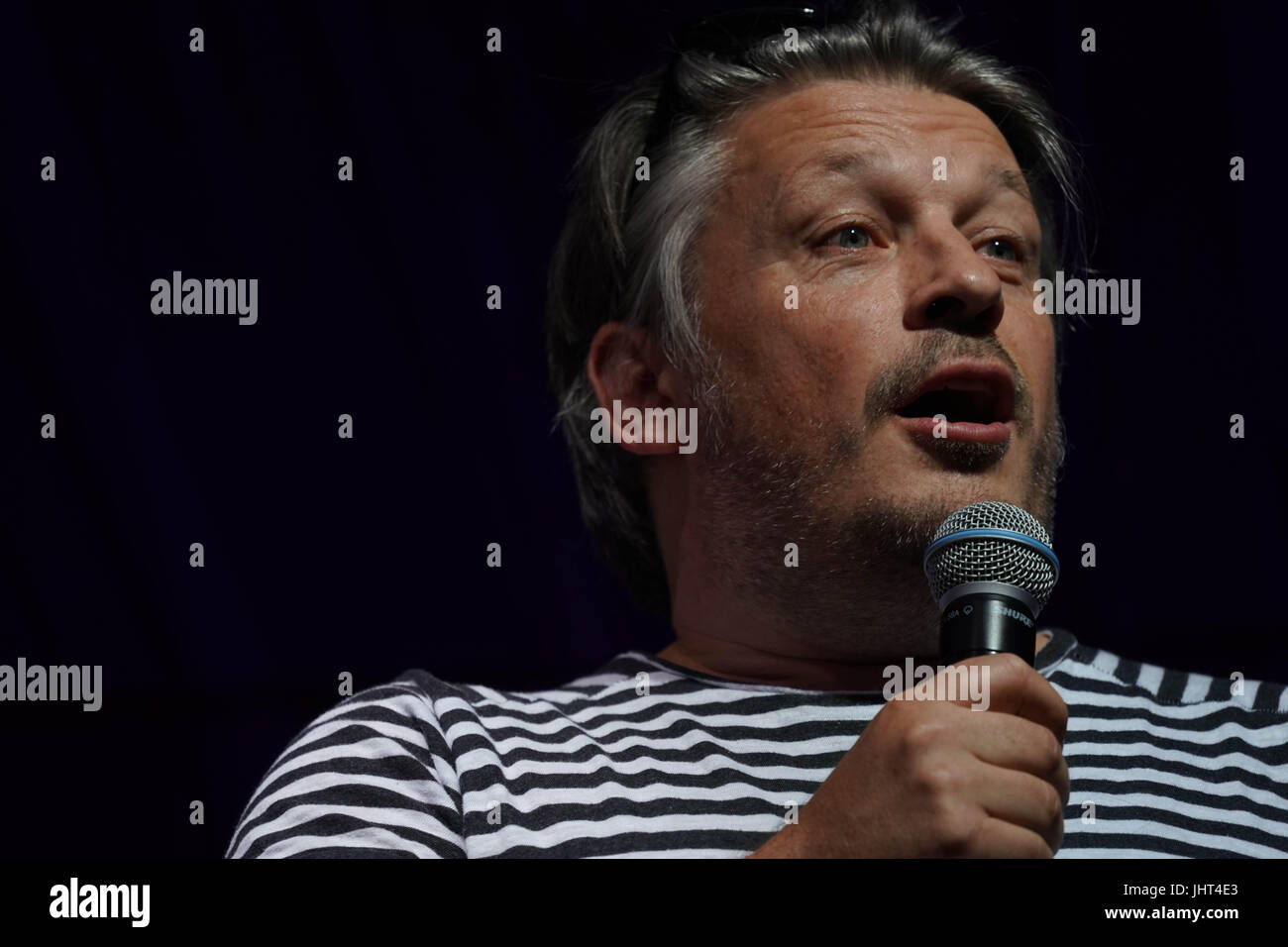 Suffolk, UK. 15. Juli 2017. Richard Herring die live auf der Bühne der Komödie auf dem 2017 Latitude Festival in Henham Park, Southwold in Suffolk. Foto: Samstag, 15. Juli 2017. Bildnachweis sollte lauten: Roger Garfield/Alamy Live News. Stockfoto