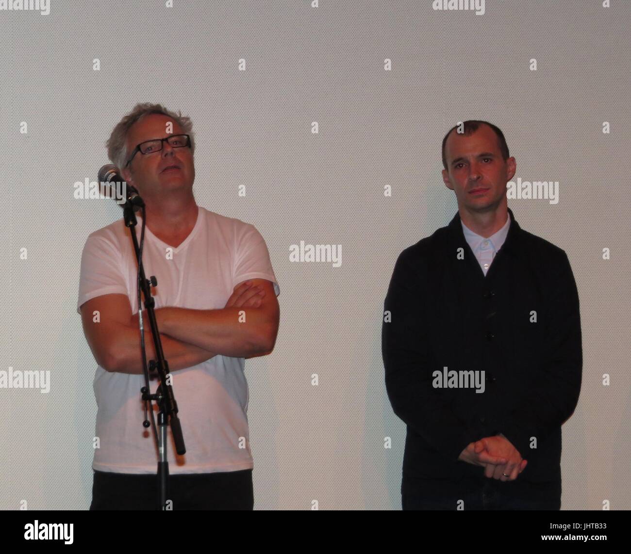 Galway, Irland, 15 / 07 / 2017. Regisseur Stephen Burke (l.) und seine Hauptdarsteller Peter Coonan (r.) von dort aus film "Labyrinth", an der Galway Film Fleadh, Credit: Reinhard Doberstein/filmkritik.biz/Alamy Live News Stockfoto