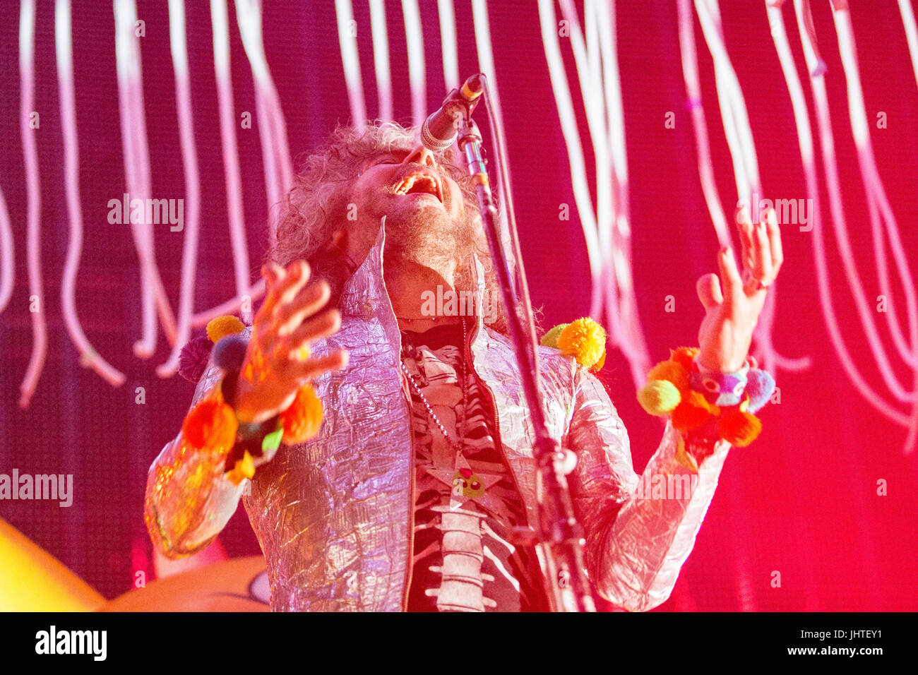 Wayne Coyne Flaming Lips durchführen, zwei sloss Fest, Birmingham, Alabama Stockfoto