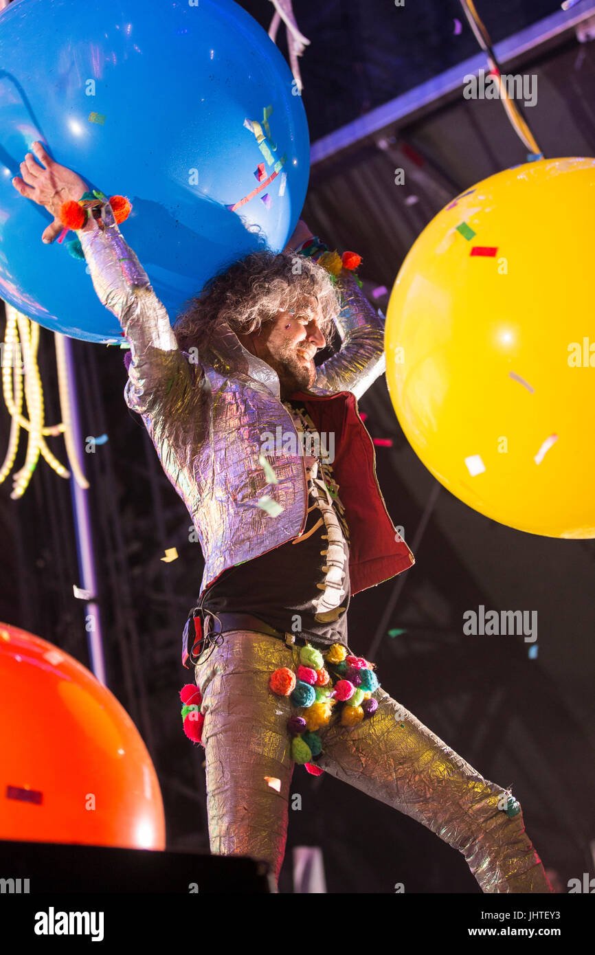 Wayne Coyne Flaming Lips durchführen, zwei sloss Fest, Birmingham, Alabama Stockfoto