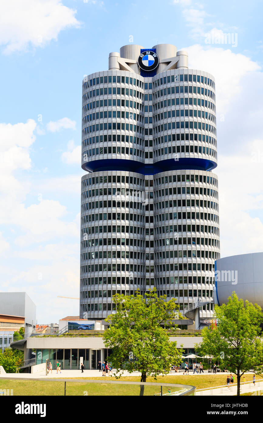 BMW Zentrale Gebäude, München, Bayern, Deutschland Stockfoto