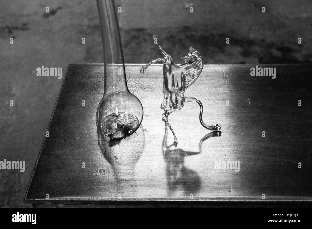 Handwerkskunst aus Glas. Glas Ofen Ausblick, Murano-Venedig, Italien. Stockfoto