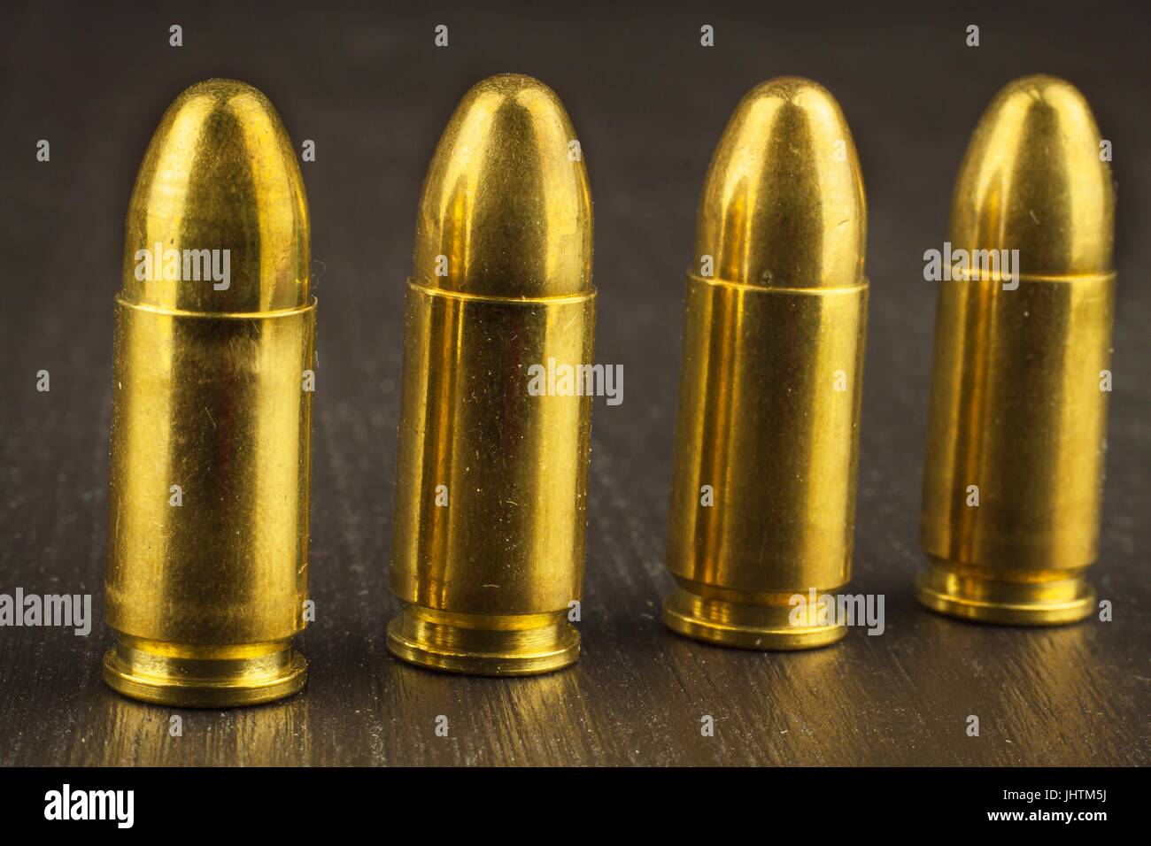 9mm Kaliber Patronen. Verkauf von Waffen und Munition. Das Recht, Waffen zu tragen Stockfoto