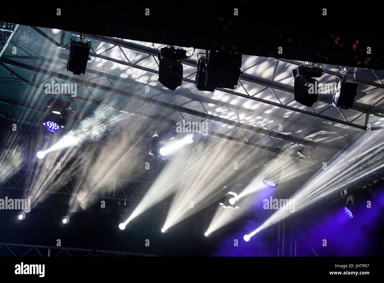 Bunte Bühnenbeleuchtung Stockfoto