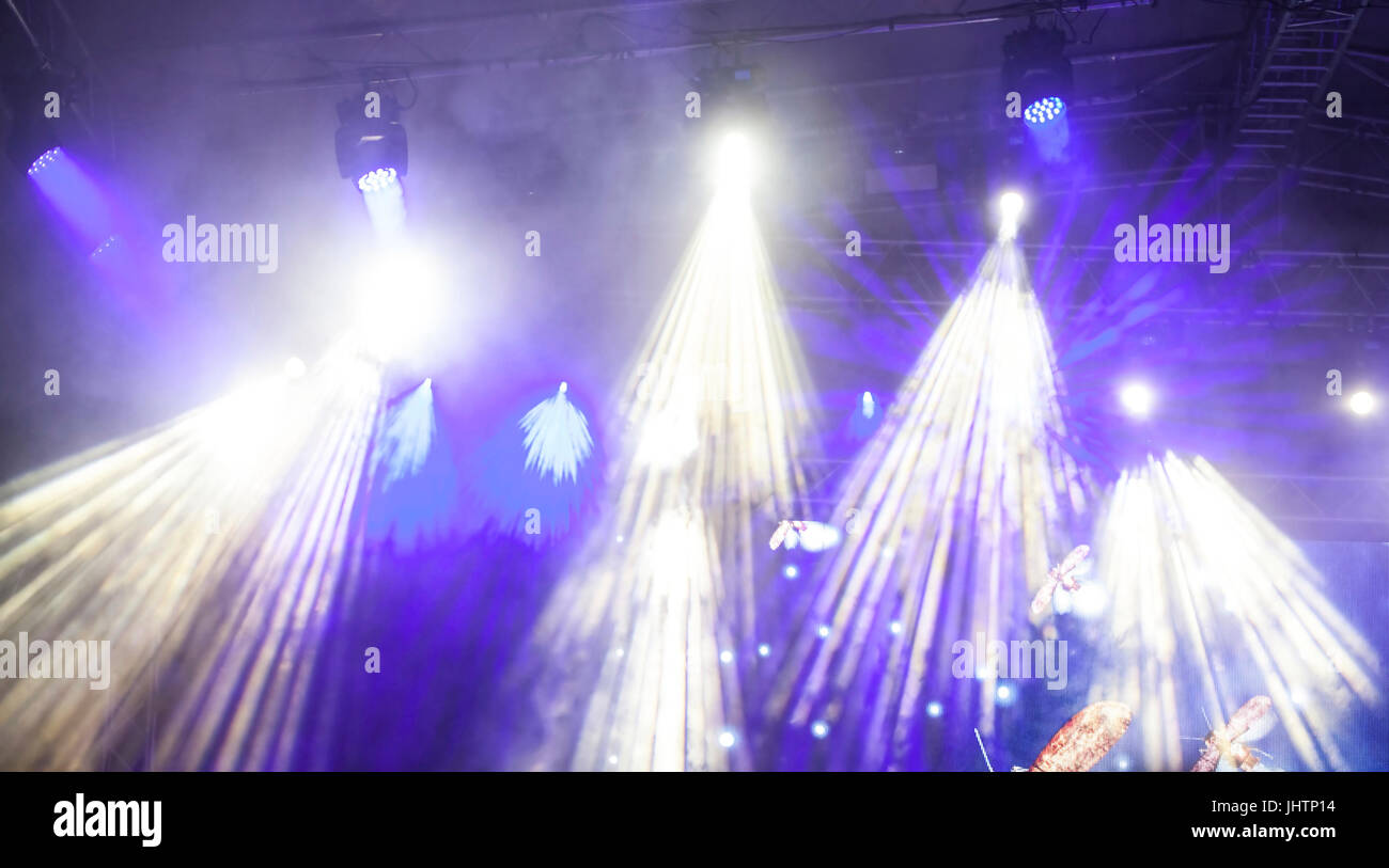 Bunte Bühnenbeleuchtung Stockfoto