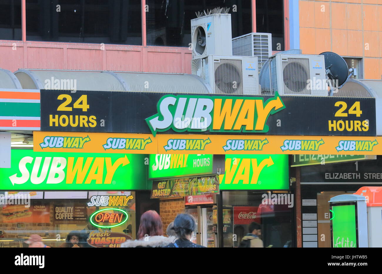 U-Bahn-ersten-Food-Restaurant in der Innenstadt von Melbourne Australien. Stockfoto