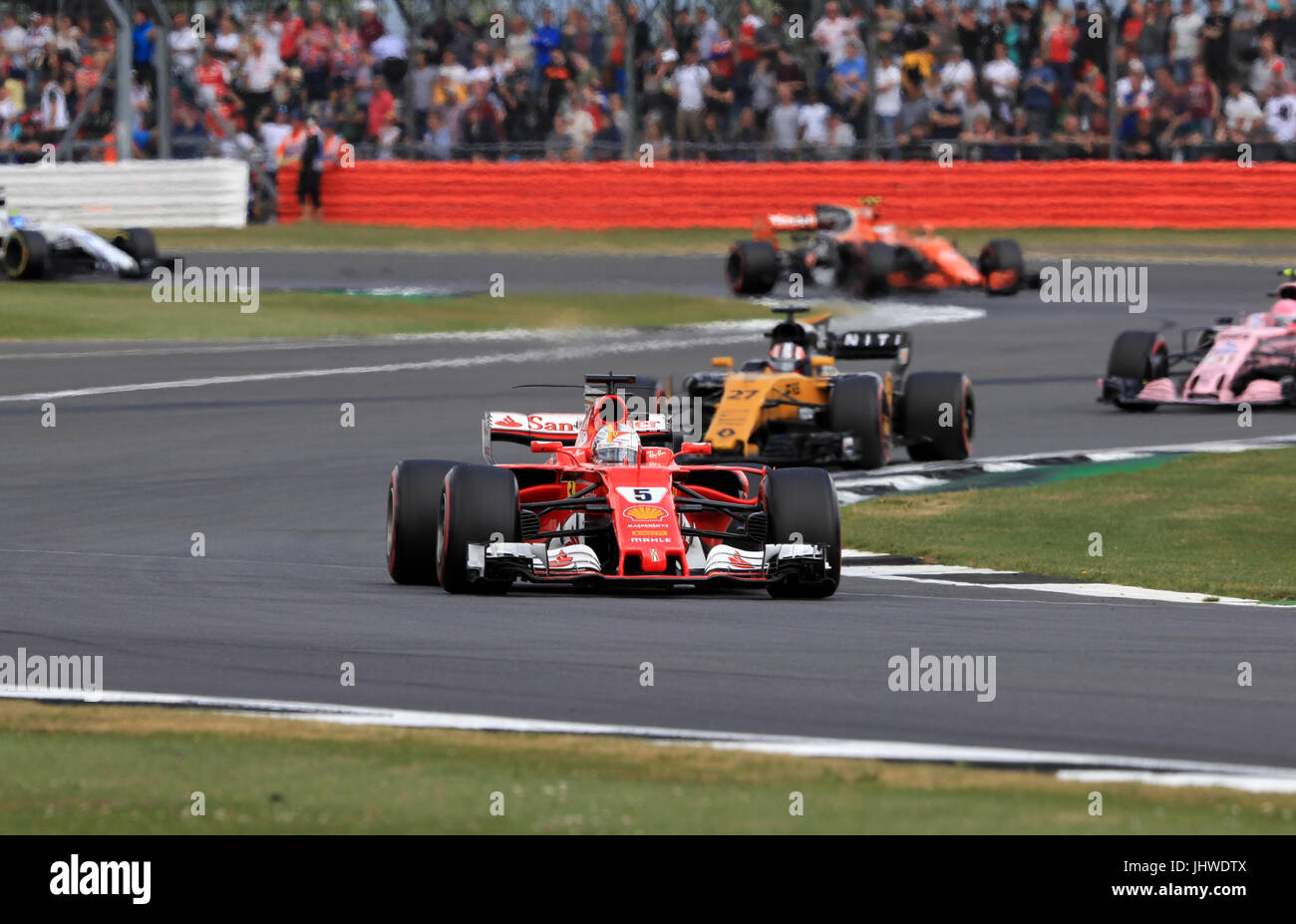 Ferrari Sebastian Vettel während der 2017 British Grand Prix in Silverstone, Towcester. PRESSEVERBAND Foto. Bild Datum: Sonntag, 16. Juli 2017. Siehe PA Geschichte AUTO Briten. Bildnachweis sollte lauten: Tim Goode/PA Wire. Einschränkungen: Nur zur redaktionellen Verwendung. Kommerzielle Nutzung mit vorheriger Zustimmung von Teams. Stockfoto