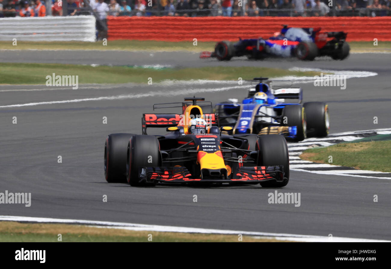 Red Bull Daniel Ricciardo während der 2017 British Grand Prix in Silverstone, Towcester. PRESSEVERBAND Foto. Bild Datum: Sonntag, 16. Juli 2017. Siehe PA Geschichte AUTO Briten. Bildnachweis sollte lauten: Tim Goode/PA Wire. Einschränkungen: Nur zur redaktionellen Verwendung. Kommerzielle Nutzung mit vorheriger Zustimmung von Teams. Stockfoto