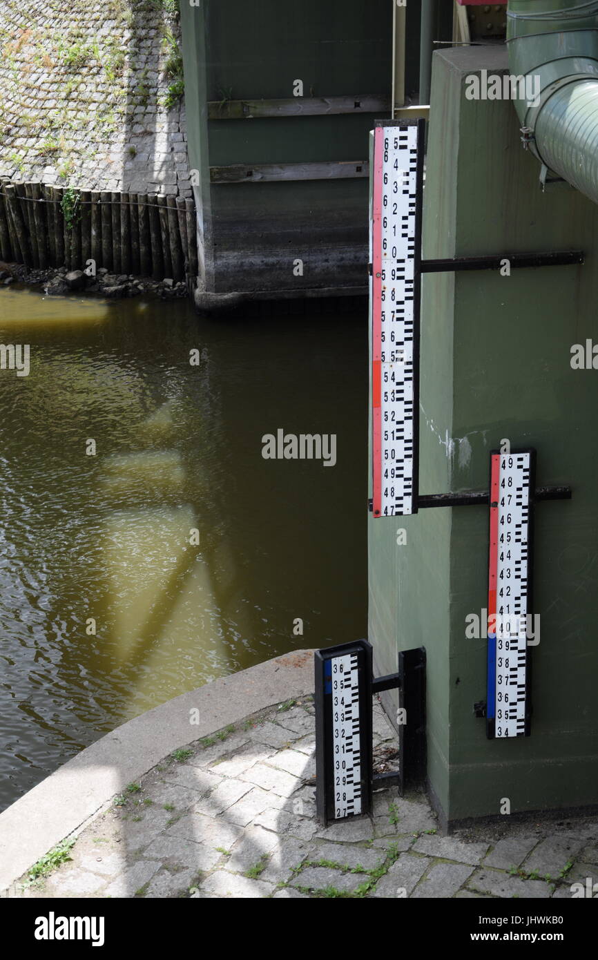 Stream-Anzeige auf der Brücke Stockfoto