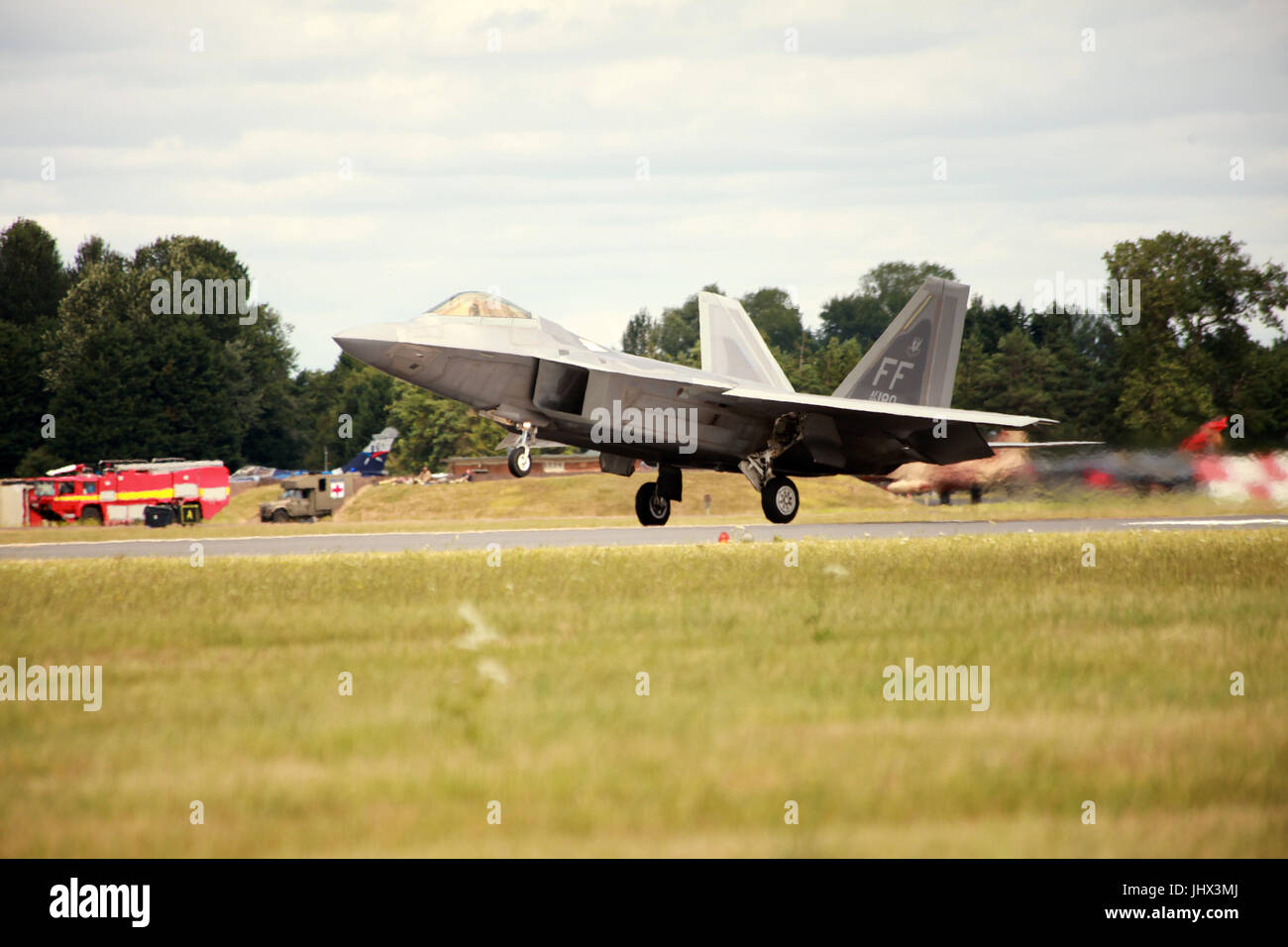 lockheed-martin-f-22-raptor-stockfotografie-alamy