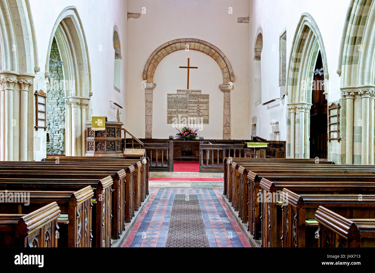 Das Innere des St. Marys Kirche, Deerhurst, Gloucester, England UK Stockfoto