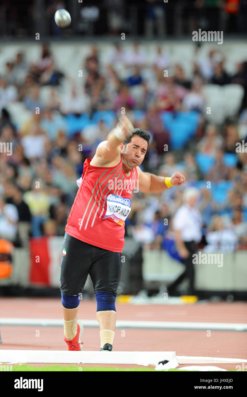 London, UK. 16. Juli 2017. Mehran Nikoee Majd (IRI) der Schuss zu werfen, während die Männer Kugelstoßen F35 Finale bei den Para Leichtathletik-Weltmeisterschaften in London Stadium, Queen Elizabeth Olympic Park. Nikoee Majd gewann Silber im Finale mit einem Wurf von 15,15 m eine neue persönliche Bestleistung. Bildnachweis: Michael Preston/Alamy Live-Nachrichten Stockfoto