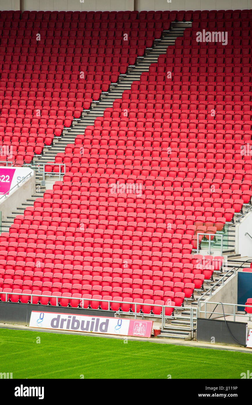 Gesamtansicht von Ashton Gate Stadium, Bristol. Stockfoto