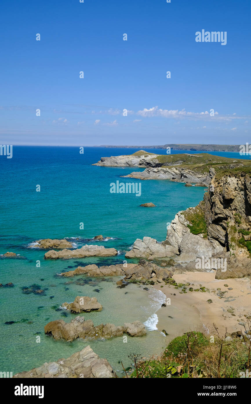 Die zerklüftete Küste von Cornwall in Newquay Stockfoto