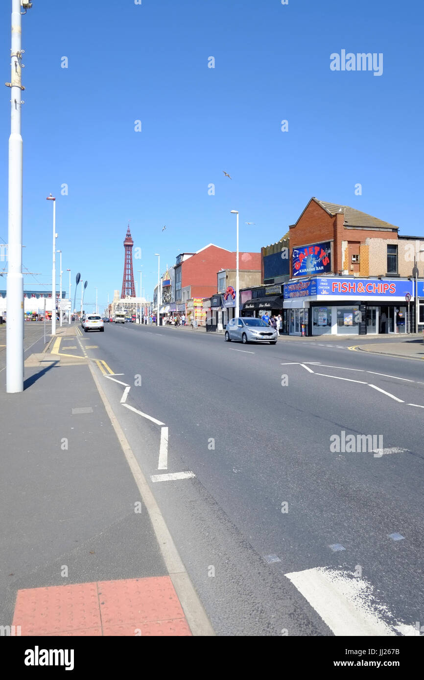 Blackpool Promenade auf der Suche im inland, Stockfoto