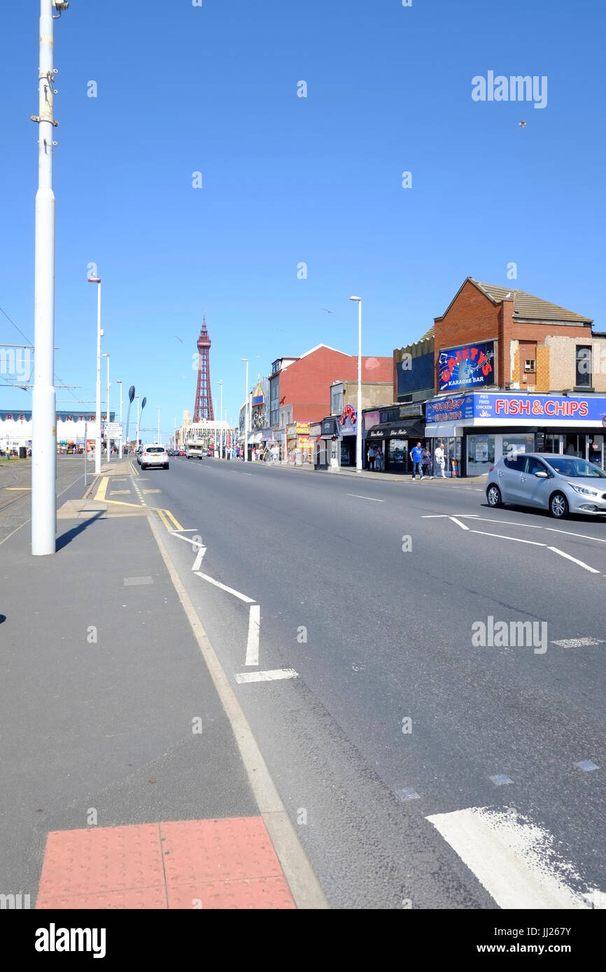 Blackpool Promenade auf der Suche im inland, Stockfoto