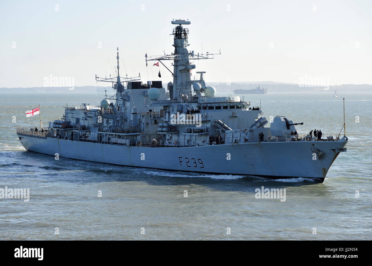 AJAXNETPHOTO. 6. MÄRZ 2015. PORTSMOUTH, ENGLAND. -TYP 23 KOMMT - HMS RICHMOND EINGABE MARINESTÜTZPUNKT. FOTO: TONY HOLLAND/AJAX REF: DTH150603 36965 Stockfoto