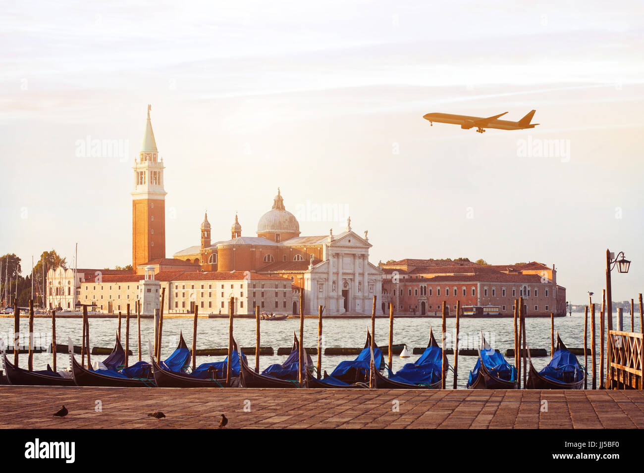Anreise nach Venedig per Flugzeug, Tourismus in Italien Stockfoto