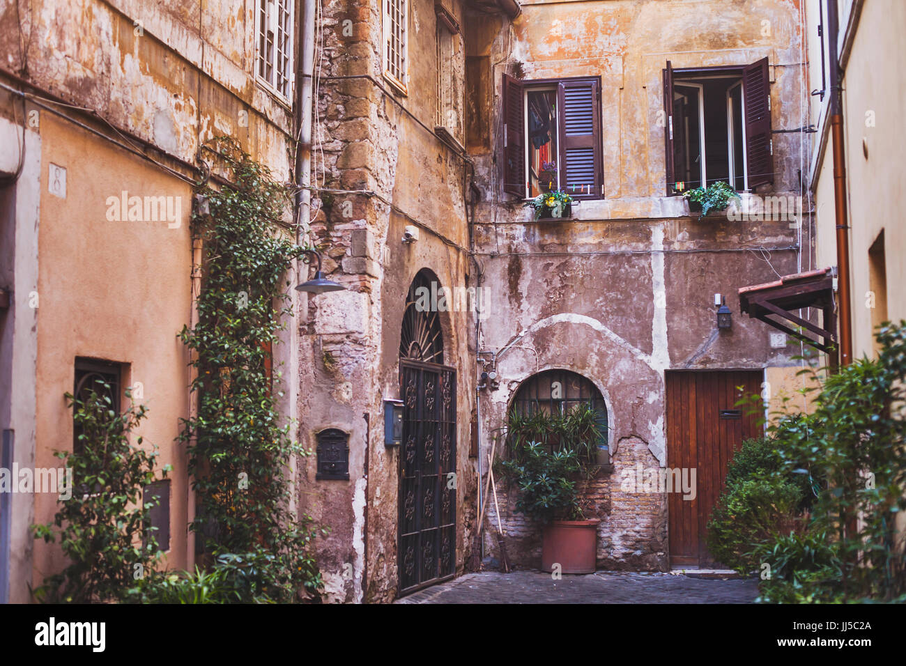 Reisen Sie nach Rom, gemütliche europäischer Hof, Straße in Italien Stockfoto