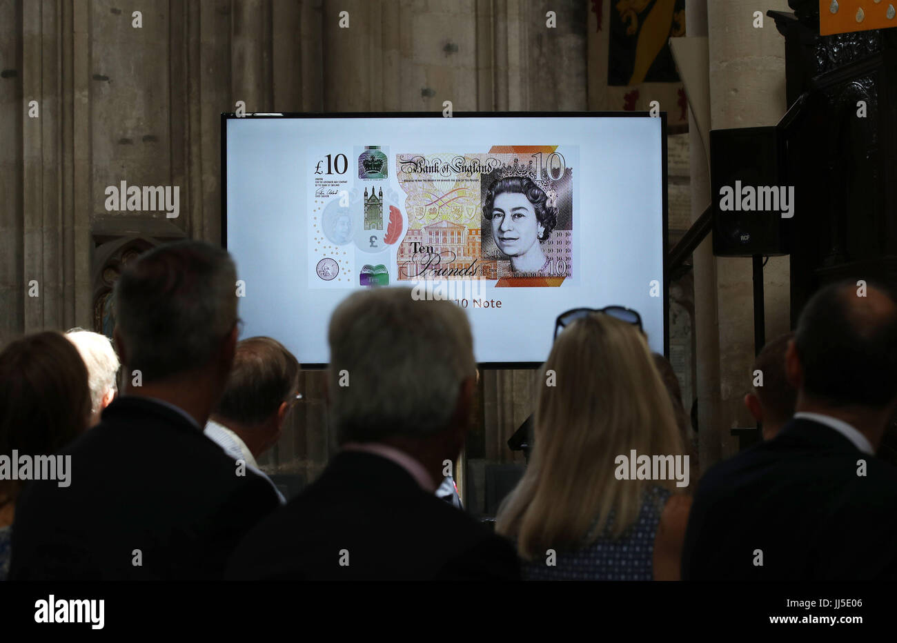 Die neue £10-Note mit Jane Austen, die ihren 200. Todestag feiert, wird vom Gouverneur der Bank of England, Mark Carney, in der Winchester Cathedral enthüllt. Stockfoto