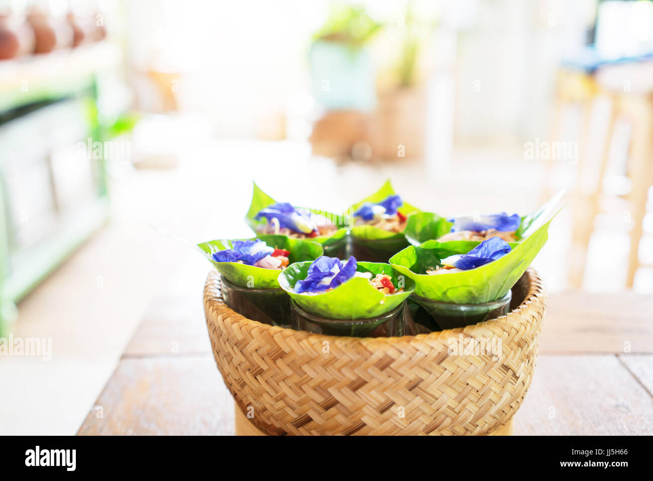 Traditionelle thai Imbiss Miang Kham oder herzhaft Blatt umschließt Stockfoto