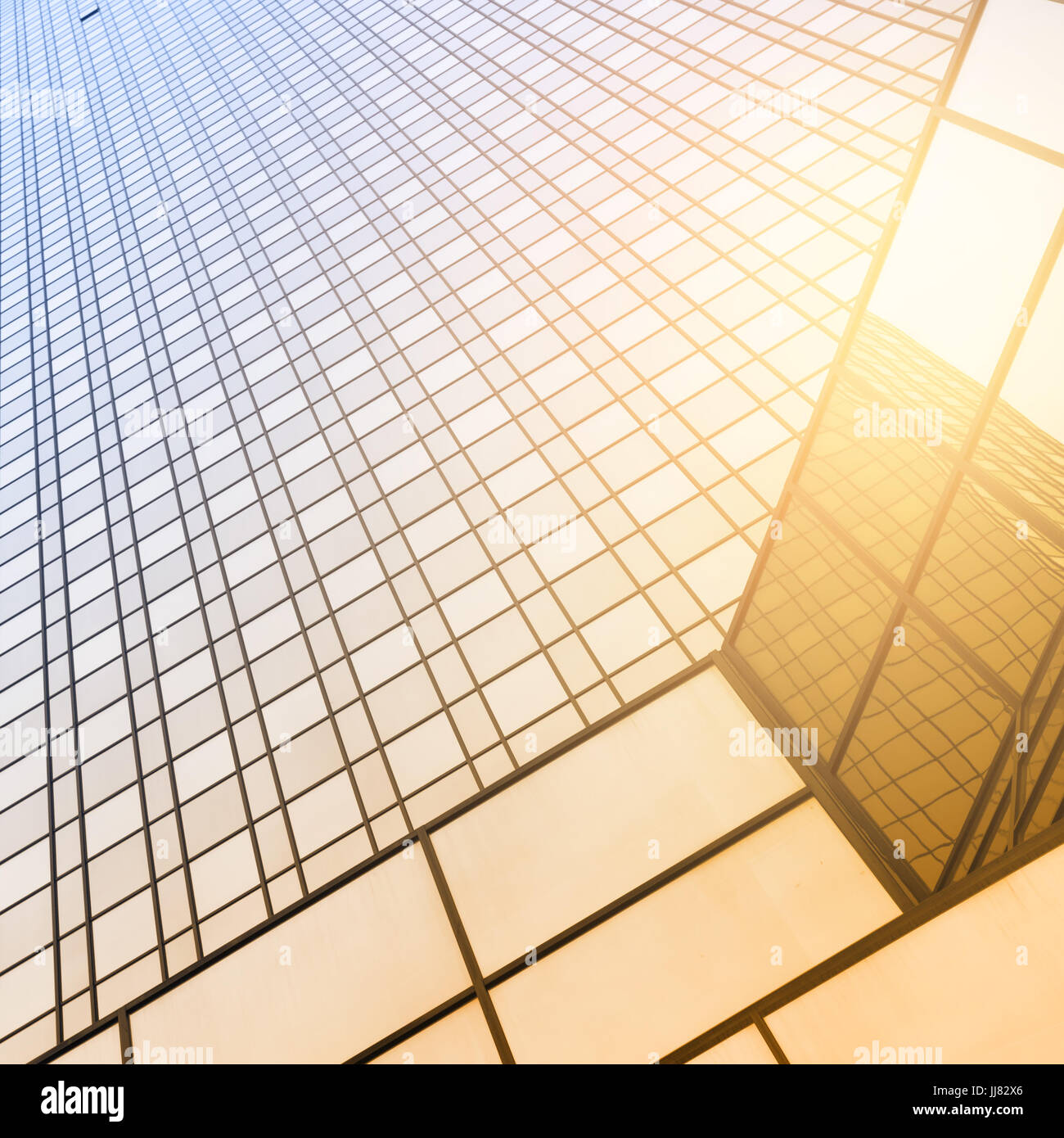 Perspektive der Bürogebäude - architektonischen Hintergrund. Getönten Bild Stockfoto