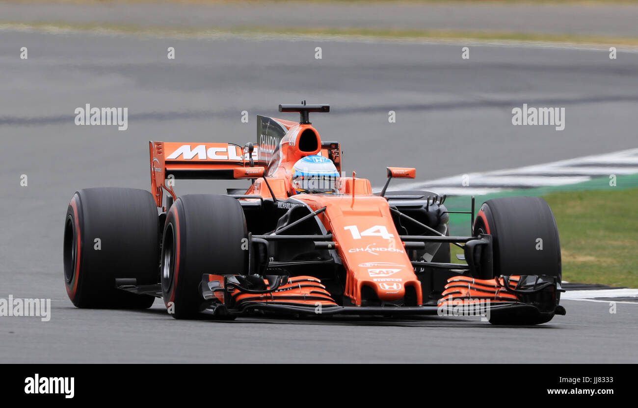 McLaren Fahrer Fernando Alonso während der 2017 British Grand Prix in Silverstone, Towcester. PRESSEVERBAND Foto. Bild Datum: Sonntag, 16. Juli 2017. Siehe PA Geschichte AUTO Briten. Bildnachweis sollte lauten: Tim Goode/PA Wire. Einschränkungen: Nur zur redaktionellen Verwendung. Kommerzielle Nutzung mit vorheriger Zustimmung von Teams. Stockfoto