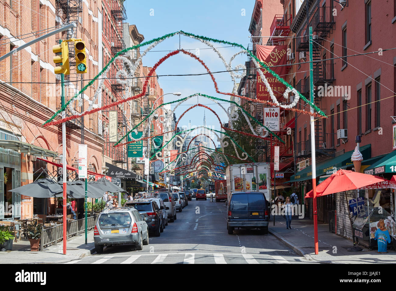 Little Italy Straße an einem sonnigen Morgen in New York Stockfoto