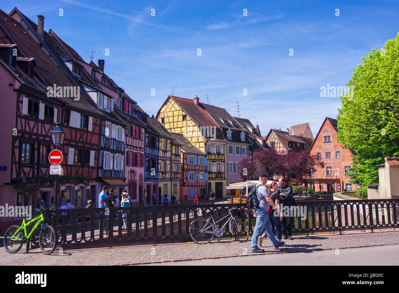 Malerische Straße Szenen mit den Besuchern kleine Venedig Colmar Elsass Frankreich Stockfoto