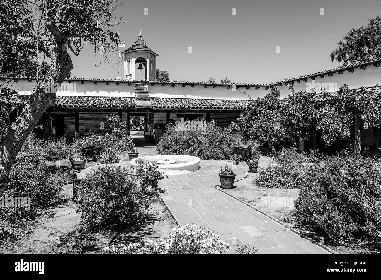 Mexikanischen Stilhaus und Garten Stockfoto