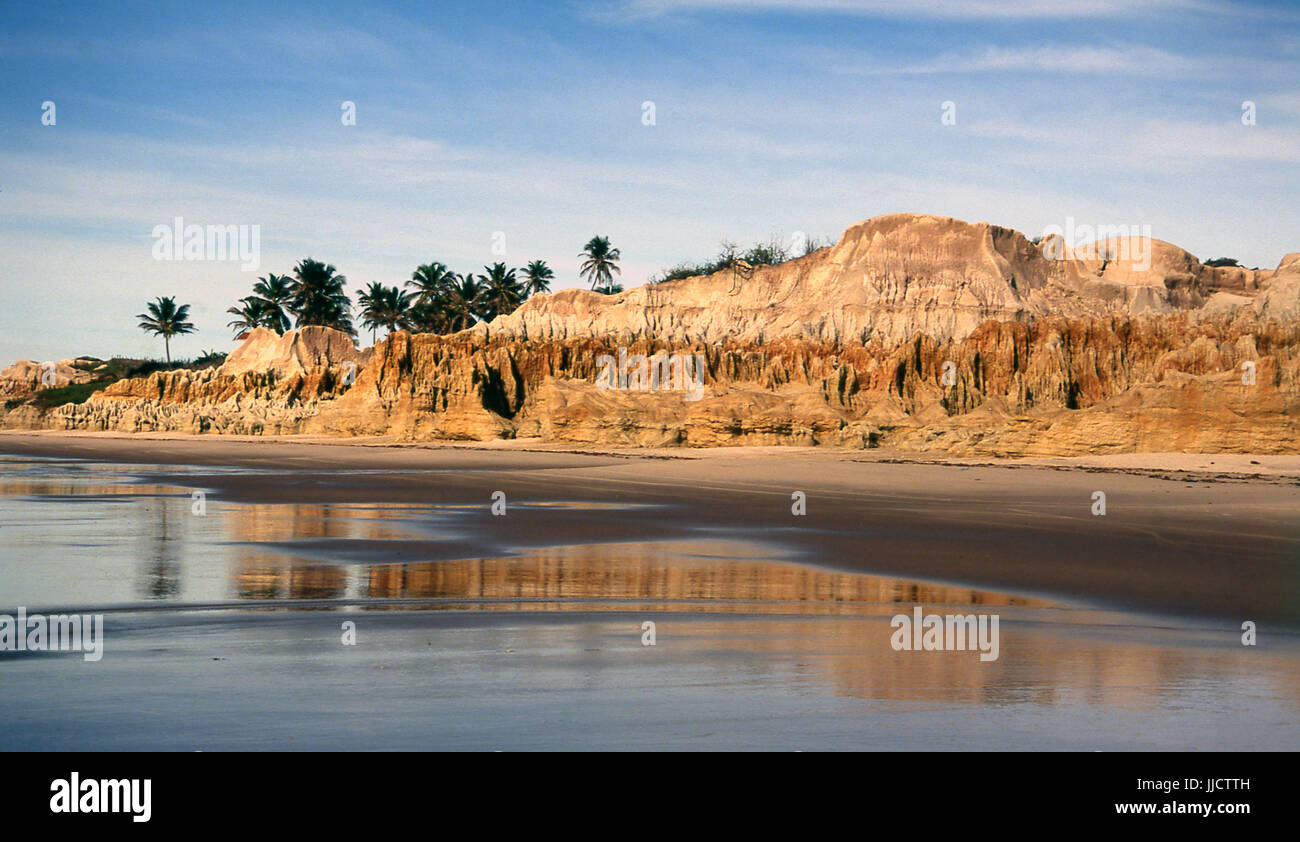 Klippen von den Stränden von Quixaba, Ceará, Brasilien Stockfoto