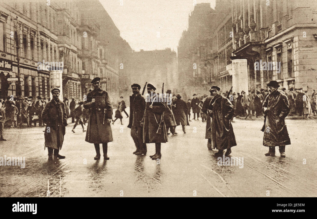 Auf der Suche nach Spartakisten, Berlin 1919 Stockfoto