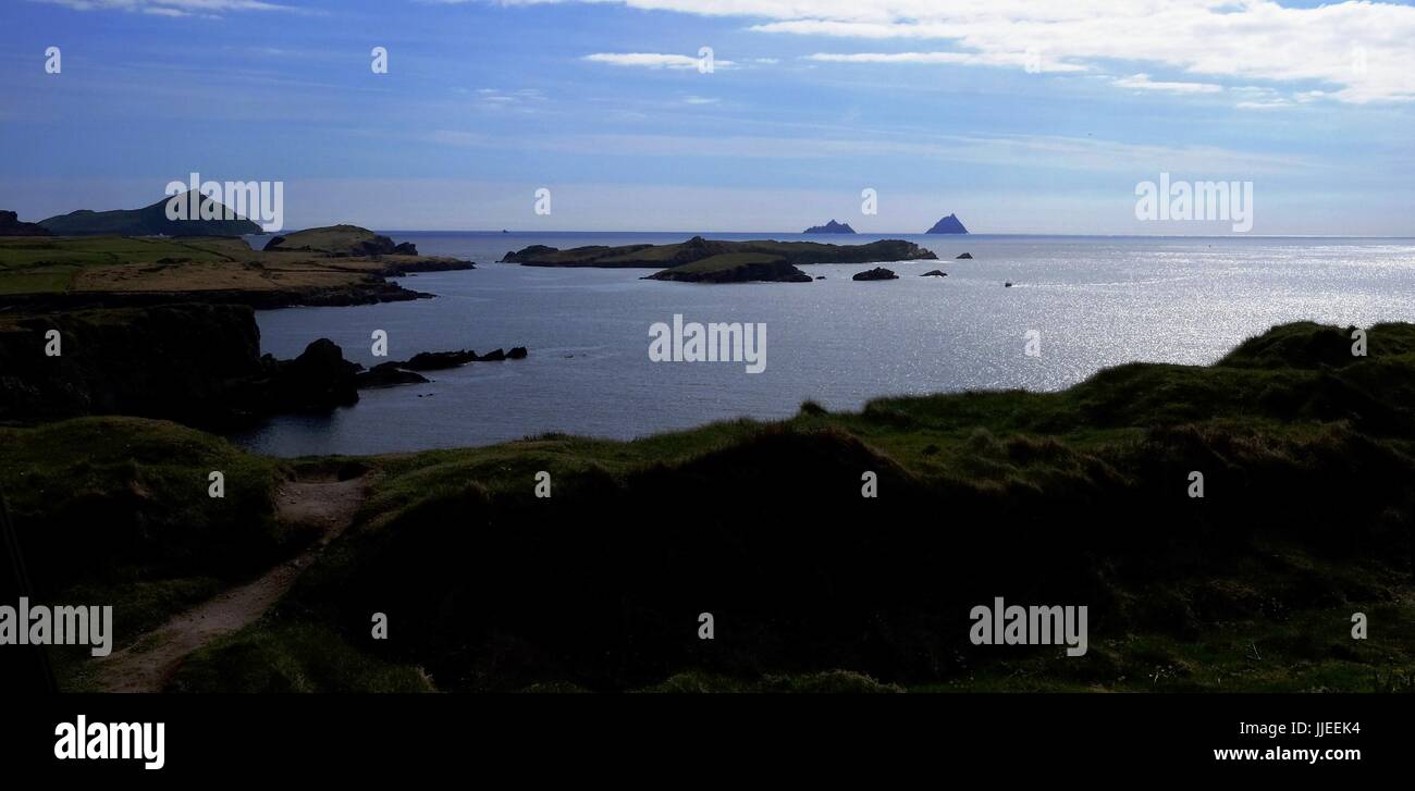 Die Skellig Inseln am Horizont entnommen Valentia Island, County Kerry, Irland Stockfoto