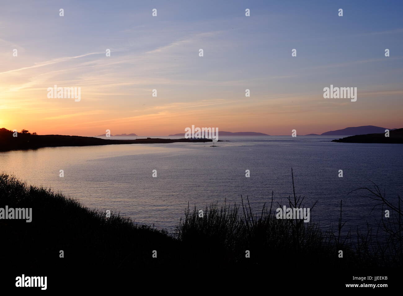 Einen wunderschönen Sonnenuntergang über Valentia Island, County Kerry, Irland Stockfoto