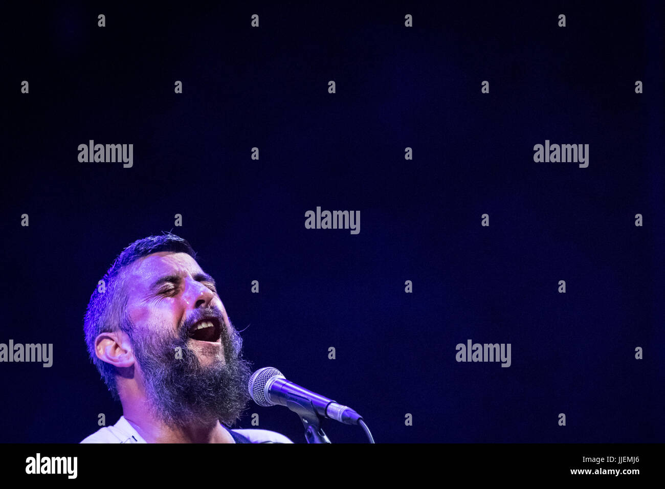 Cartagina, Spanien. 18. Juli 2017. Australische Sängerin, Scott Matthew während seines Auftritts beim La Mar de Músicas Festival. Bildnachweis: Abel F. Ros/Pacific Press/Alamy Live-Nachrichten Stockfoto