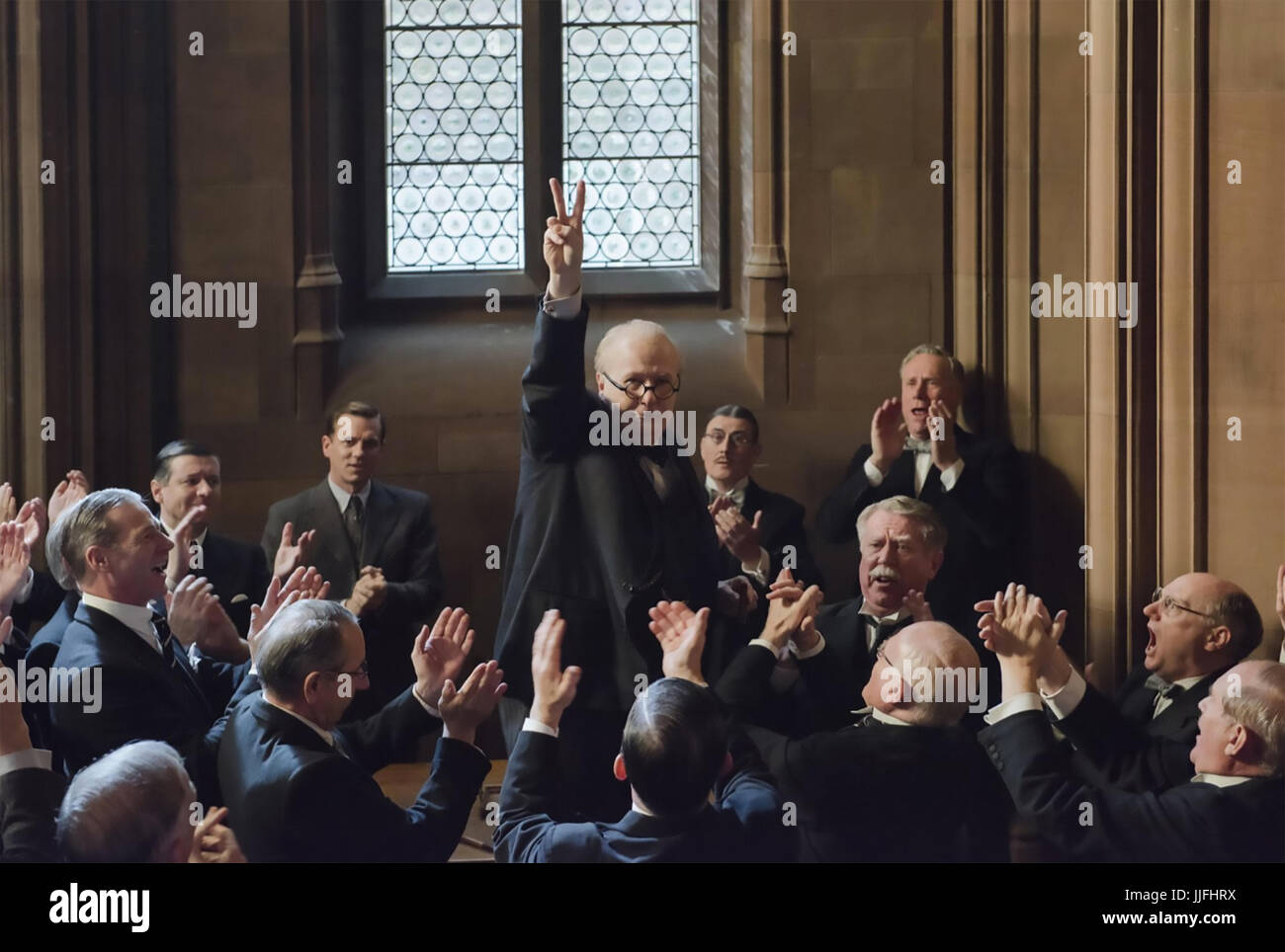 DIE dunkelste Stunde 2017 Working Title Films mit Gary Oldman als Winston Churchill Stockfoto