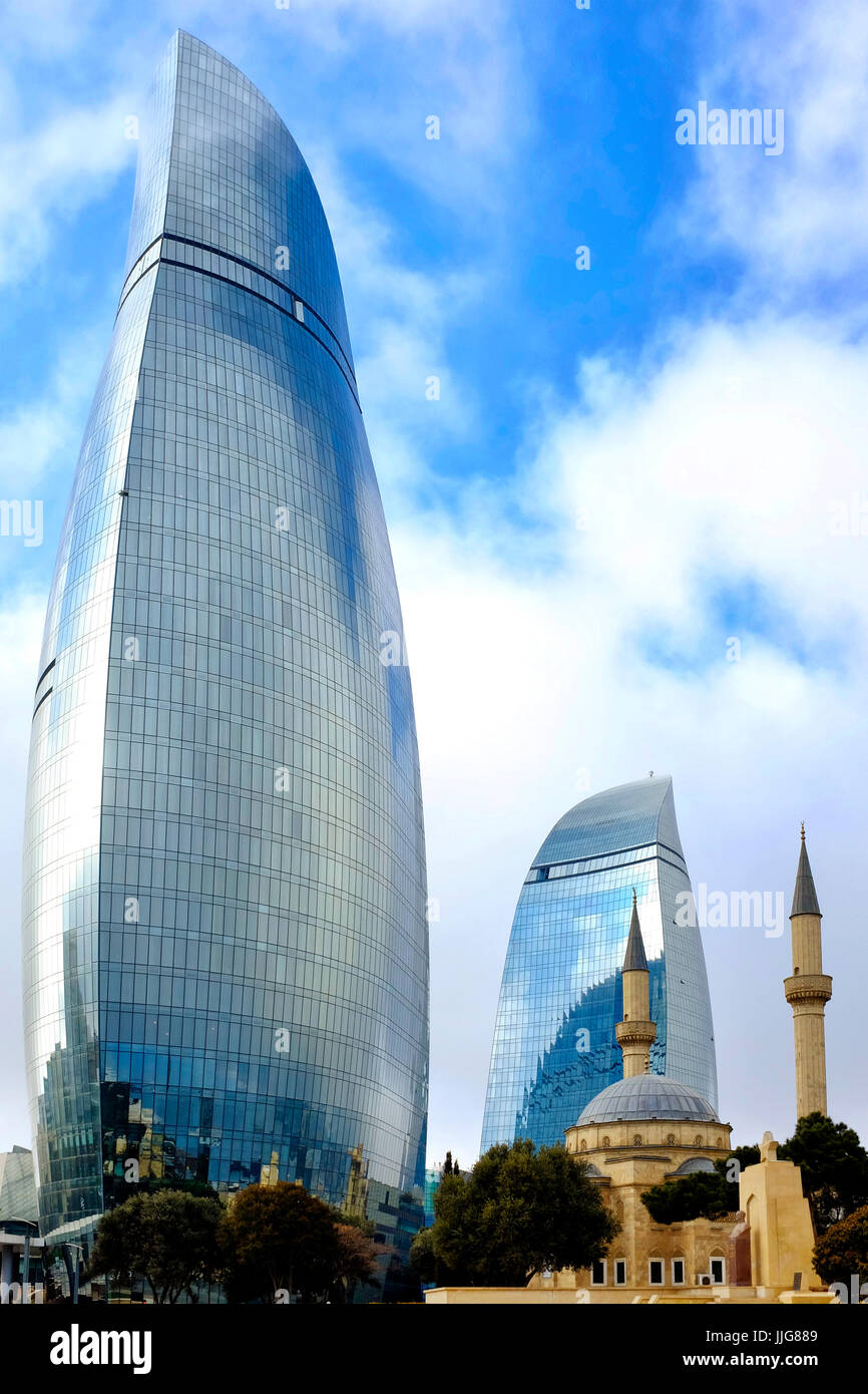 Flamme, Türme und Shahids Moschee, Baku, Aserbaidschan Stockfoto