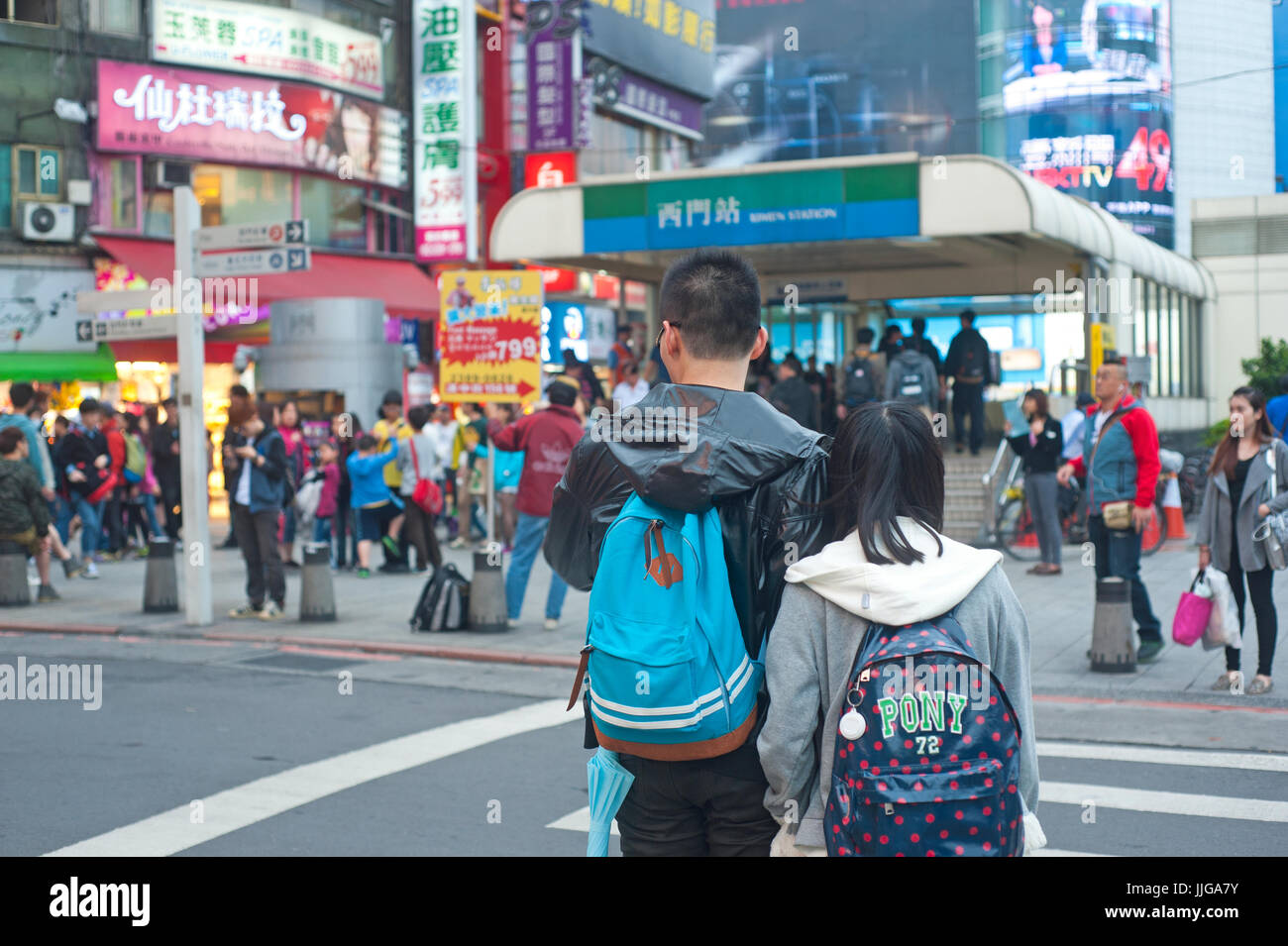 Taipei, Taiwan - Teens im Ximendin Bezirk Stockfoto