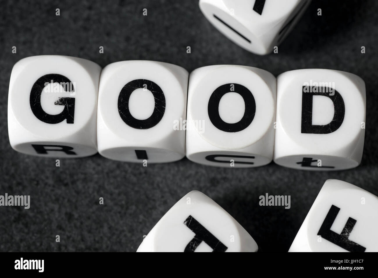 gutes Wort auf weißen Spielzeug Würfel Stockfoto