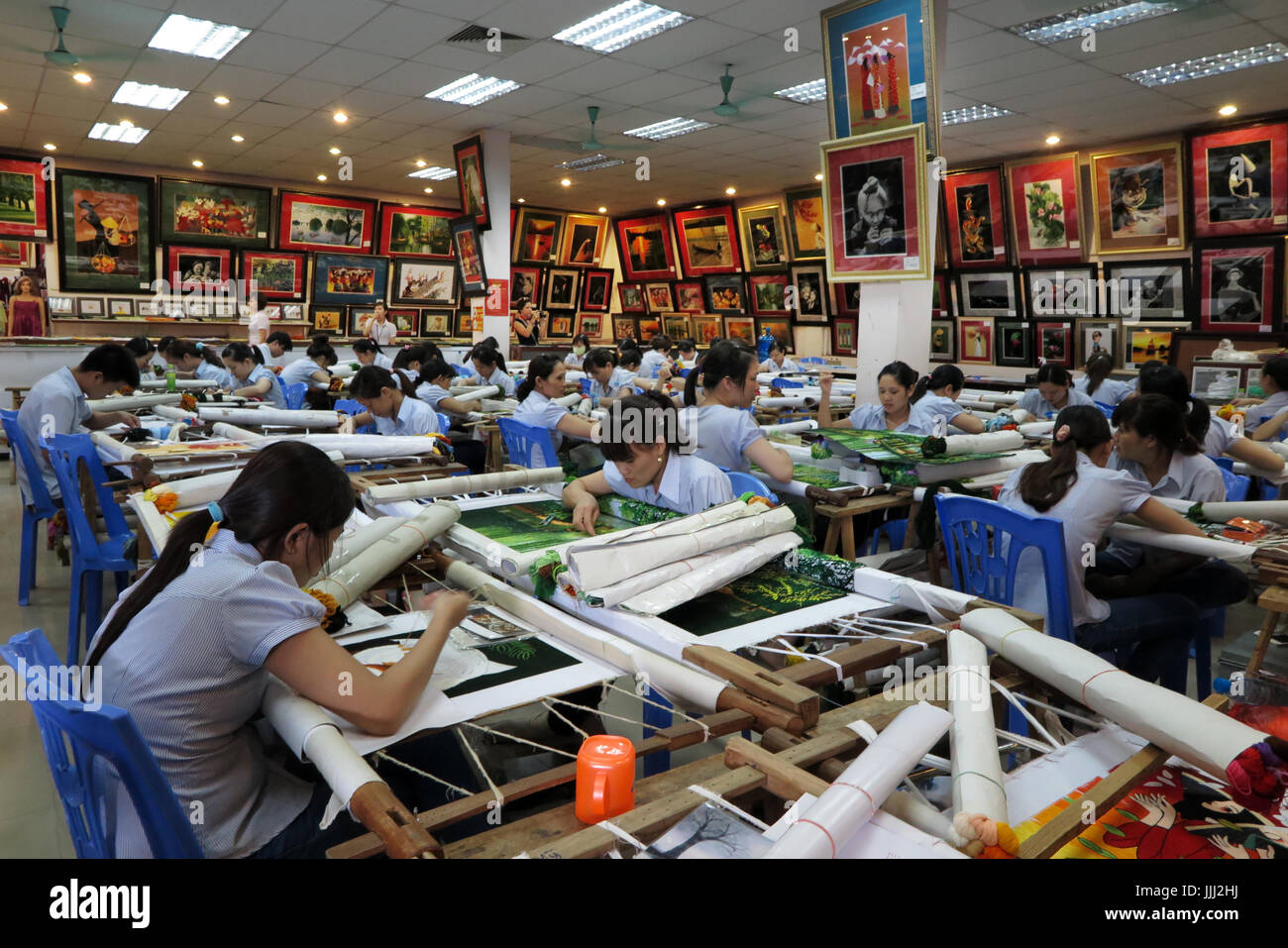 Fabrik wird behinderte Mädchen Hanoi Vietnam Stockfoto