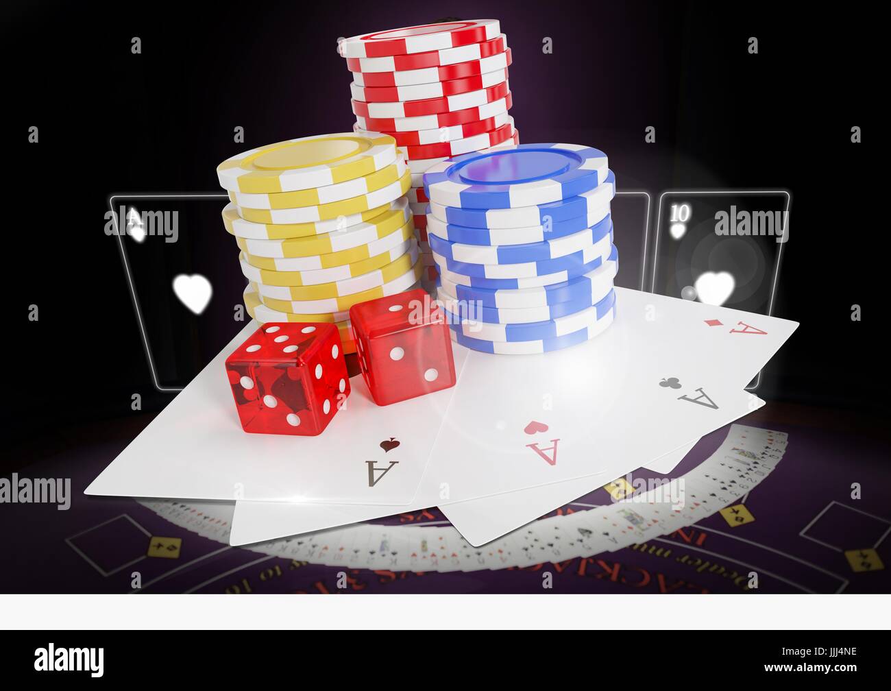 Spielkarten mit Poker-Chips und Würfel über Tabelle 3d Stockfoto