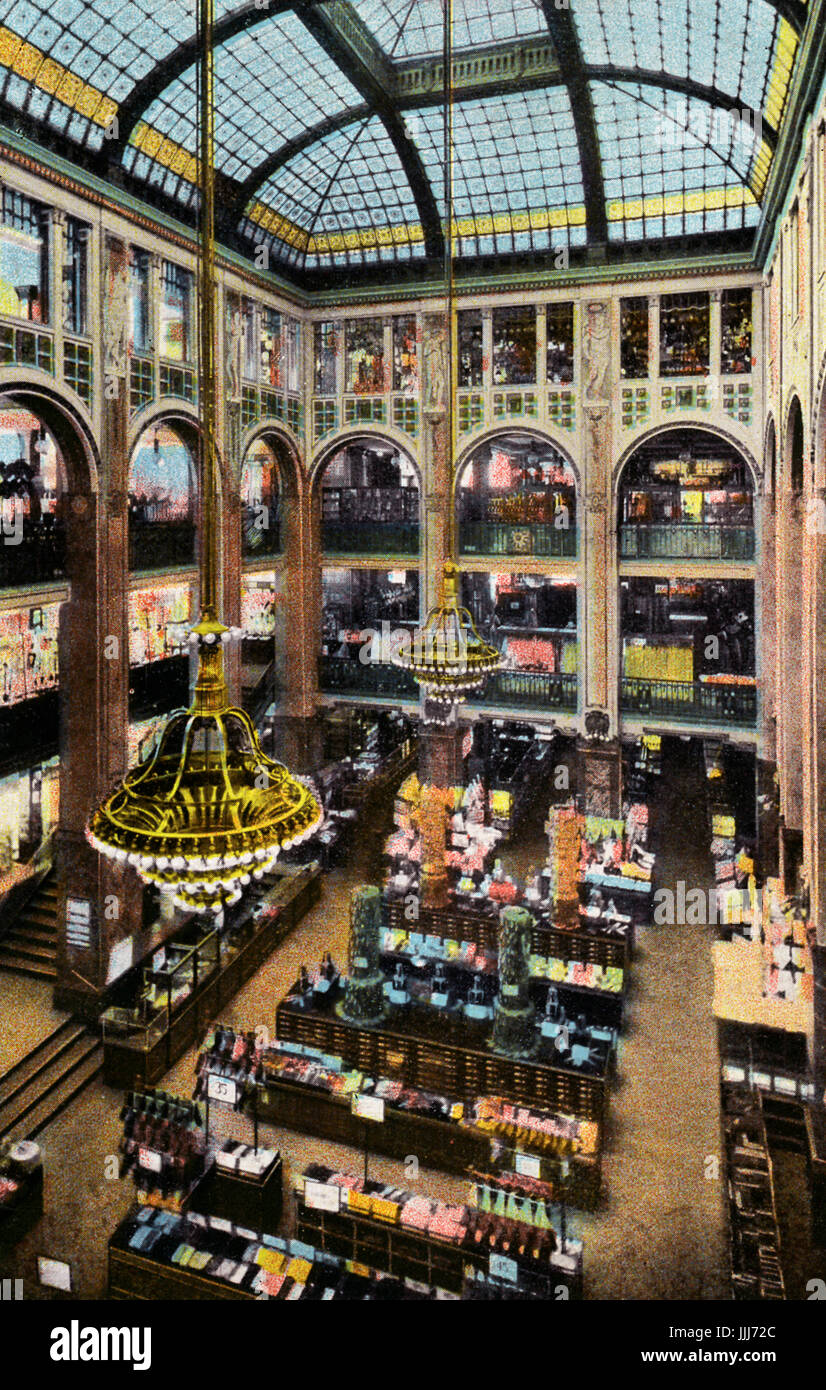 Tietz kaufhaus berlin Fotos und Bildmaterial in hoher Auflösung Alamy