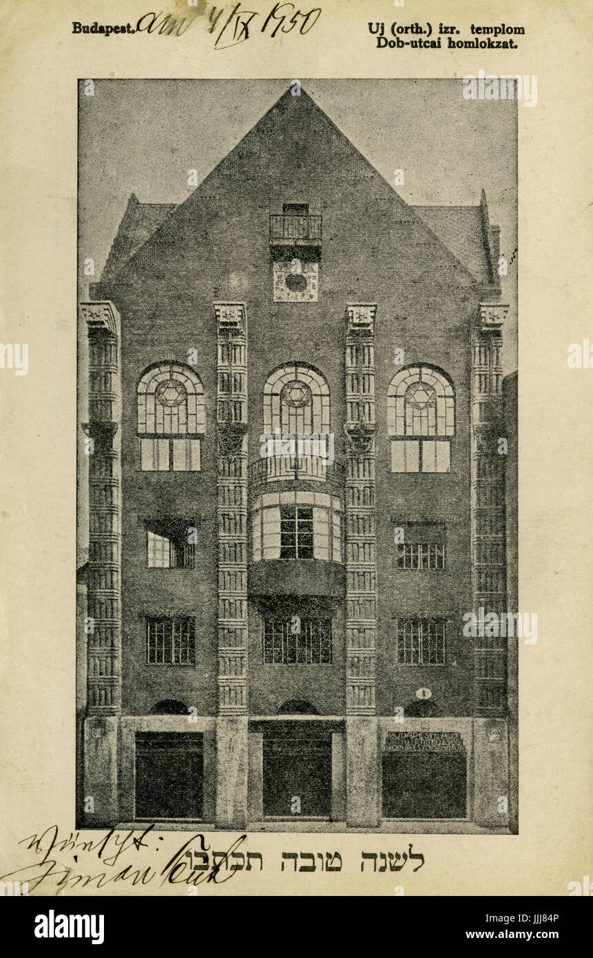 Dohany Street Synagogue, Dob Straße Fassade, Budapest, mit Neujahrsgruß am unteren Rand des Bildes.  Handschriftliche Datum 1950 aber die Postkarte sieht viele Jahre älter. Stockfoto