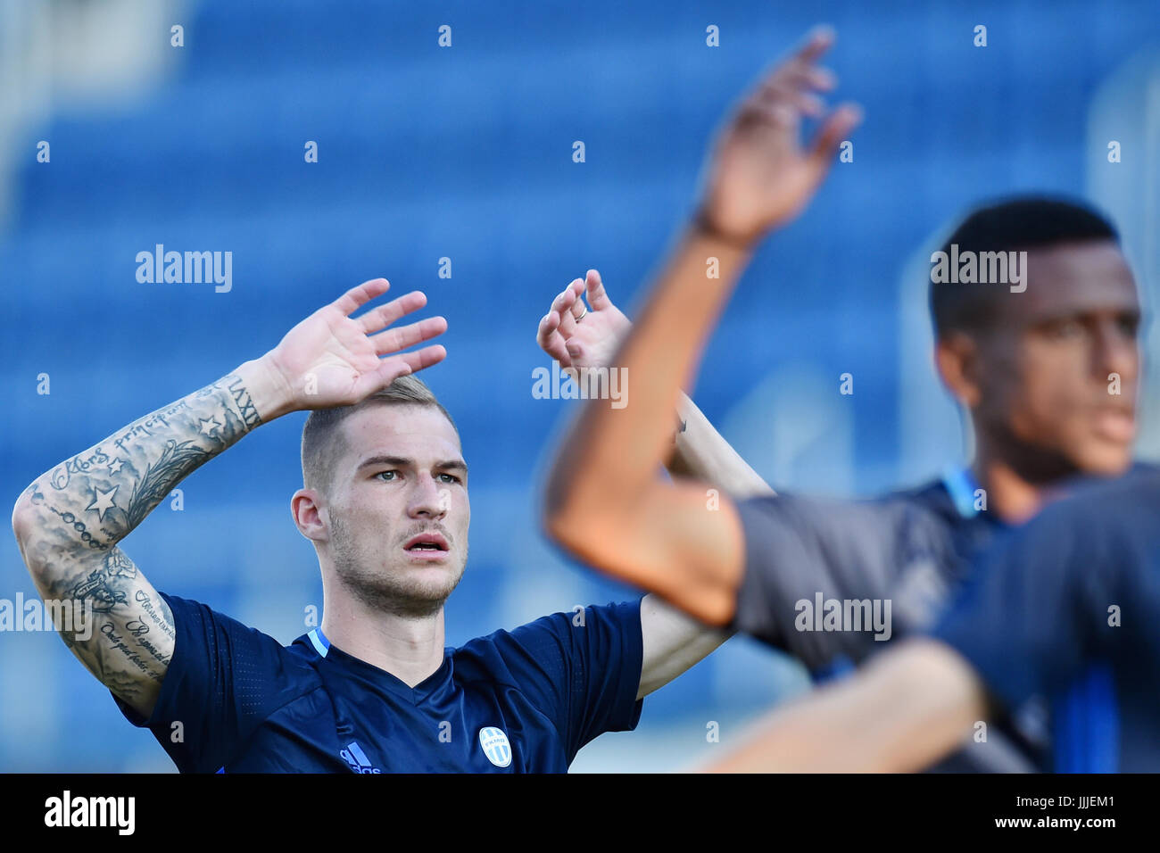 Mlada Boleslav, Tschechien. 19. Juli 2017. Fußball-Spieler Pavel Cmovs FK Mlada Boleslav in Aktion während des Trainings vor der 2. Qualifikationsrunde der Europa League Fußball, 2. Etappe Mlada Boleslav Vs Shamrock Rovers in Mlada Boleslav, Tschechien, 19. Juli 2017. Bildnachweis: Radek Petrasek/CTK Foto/Alamy Live-Nachrichten Stockfoto