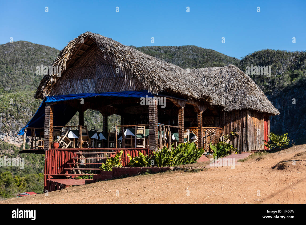 Ein Restaurant in einer wunderschönen ländlichen Umgebung - VINALES, PINAR DEL RIO, Kuba Stockfoto